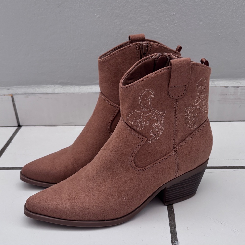 Old Navy Brown Ankle Booties with Western Flair
